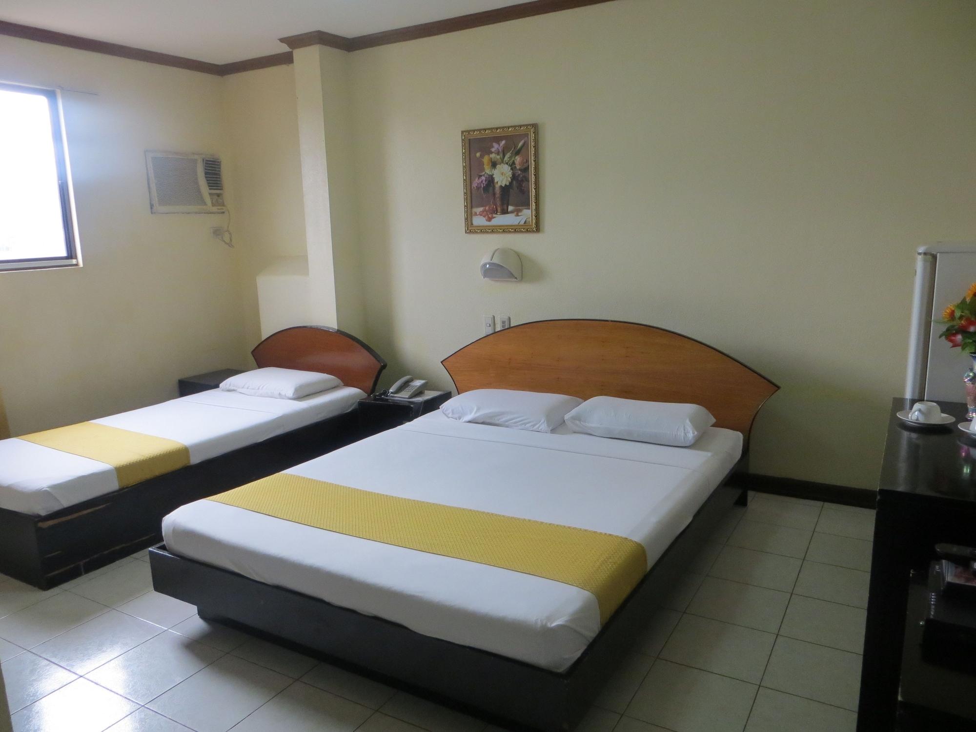 Paragon Suites Cebu Exterior photo