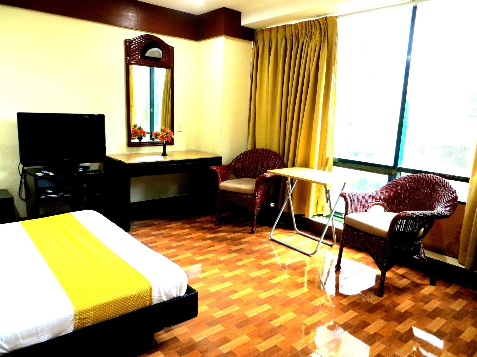 Paragon Suites Cebu Exterior photo