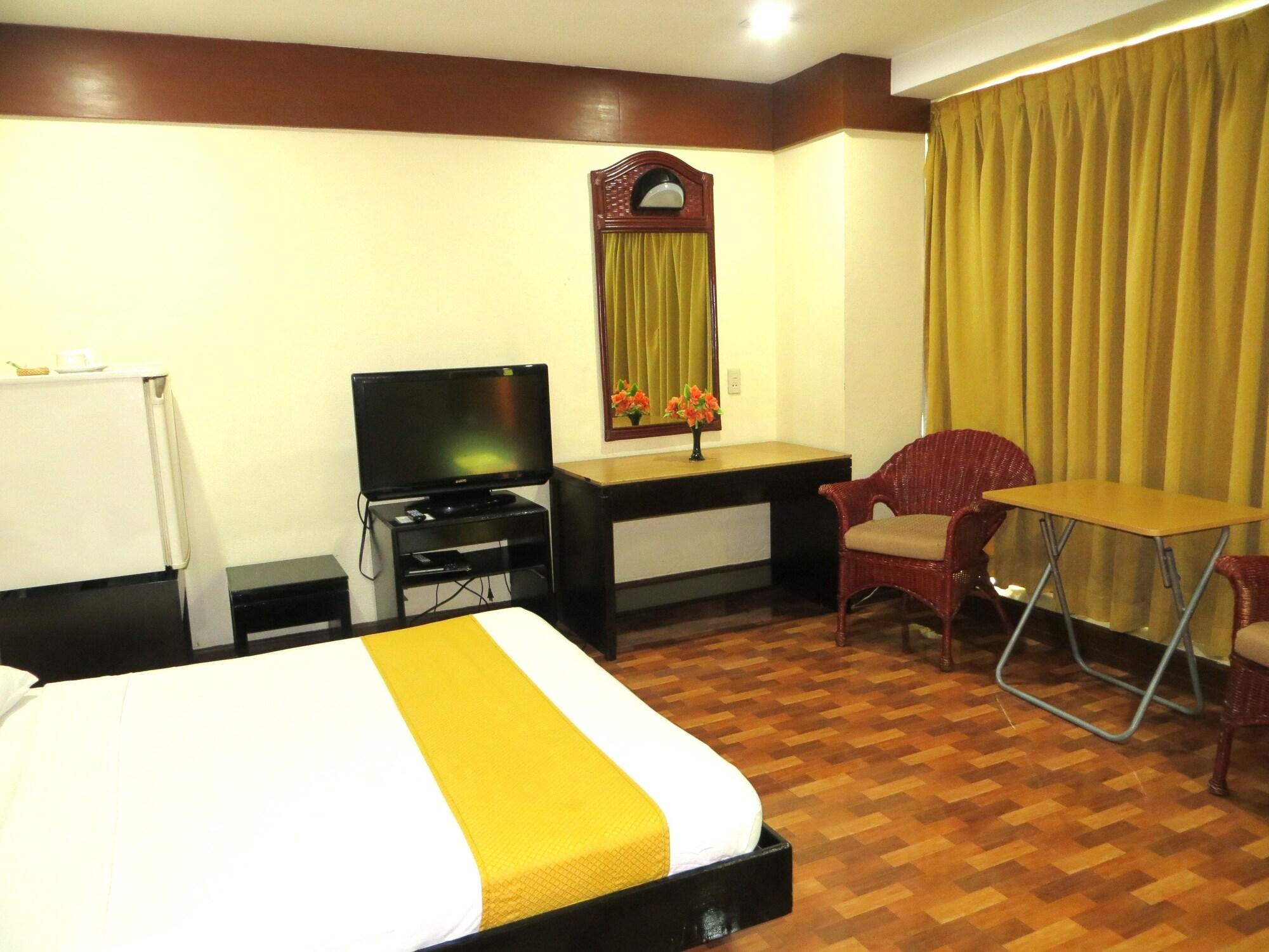 Paragon Suites Cebu Exterior photo