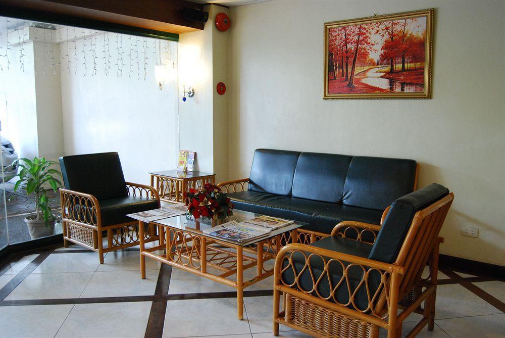 Paragon Suites Cebu Exterior photo